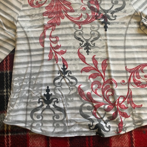 KAREN SCOTT Striped floral Top - Picture 2 of 3